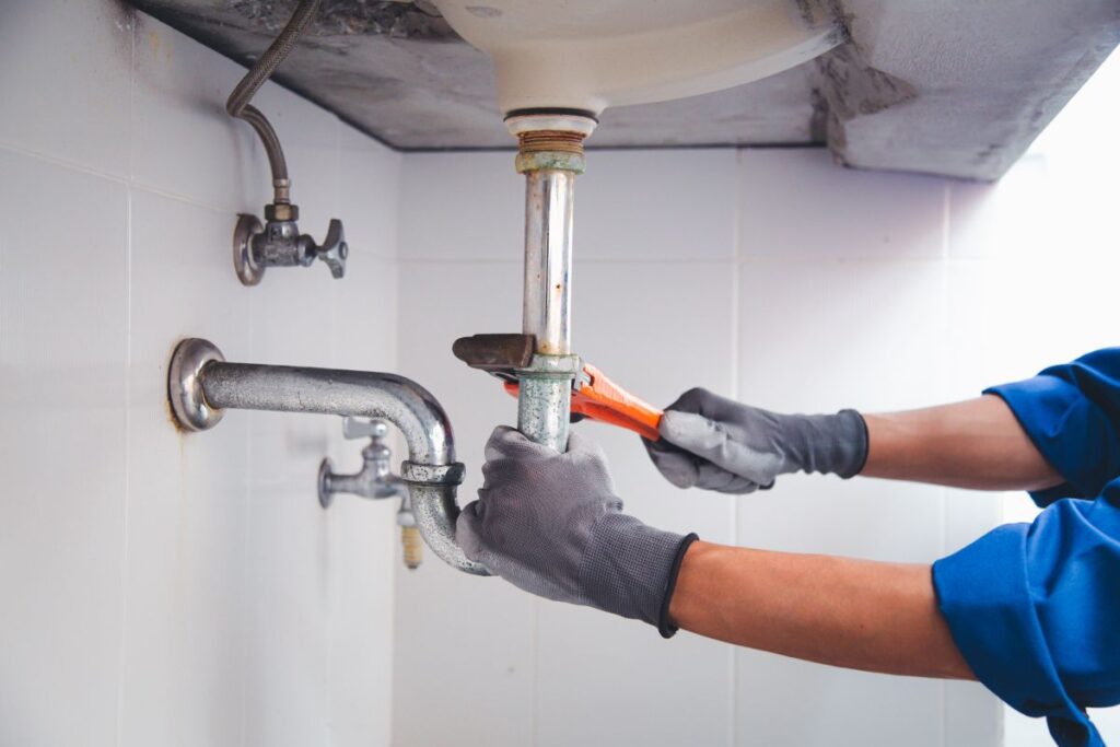 worker installing sink